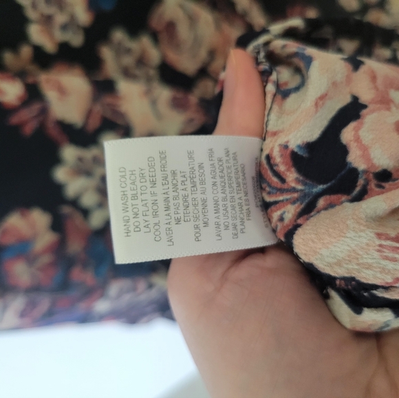 Bobeau Bell Sleeve Floral Navy Blouse - Picture 5 of 7